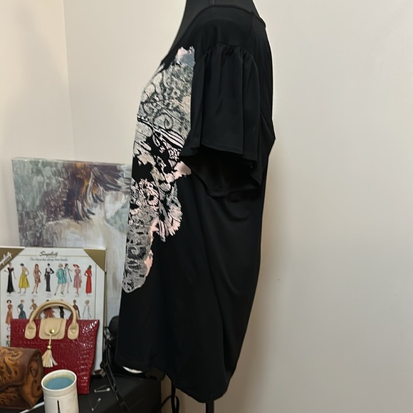 🏷 [30% 2+] Butterfly Sequin Top - Picture 3 of 5